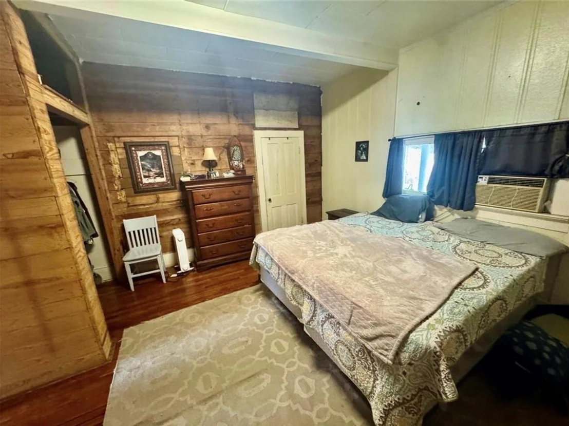 Photo of 188 Elm Street