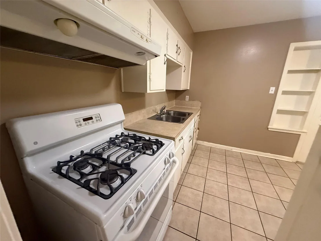 Photo of 6122 Brook Lea Street