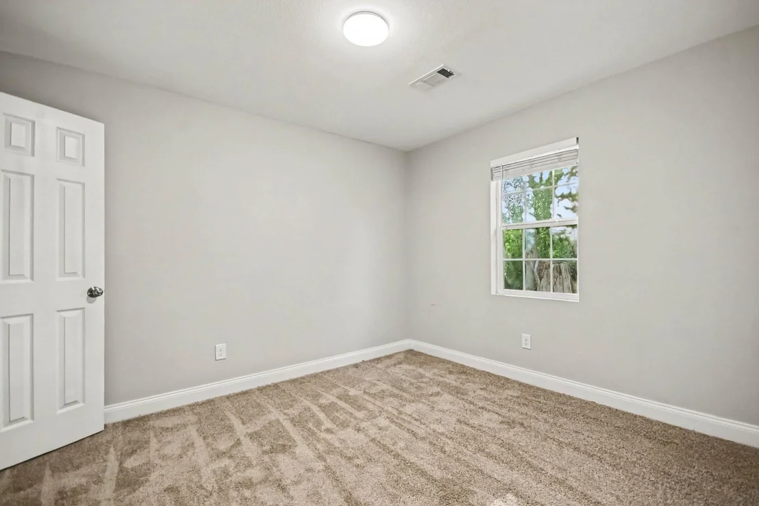 Photo of 7346 Okinawa Road