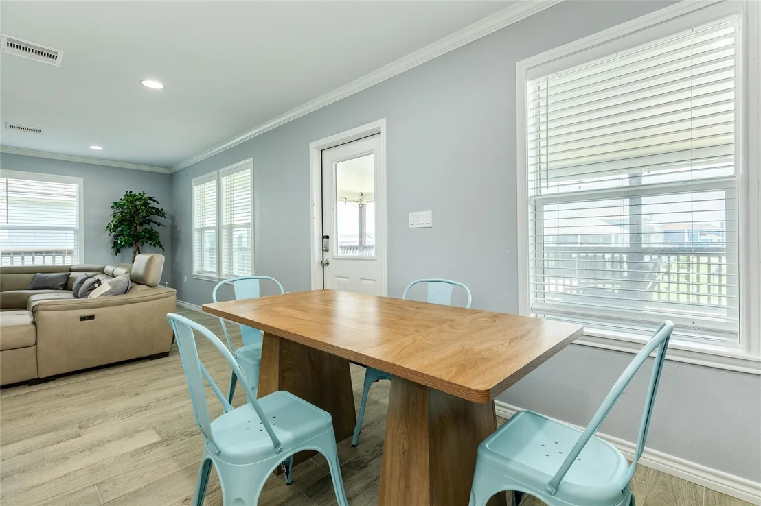 Photo of 1741 Bluewater Highway