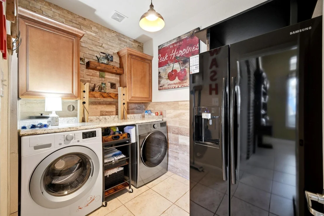 Photo of 25910 Northcrest Drive