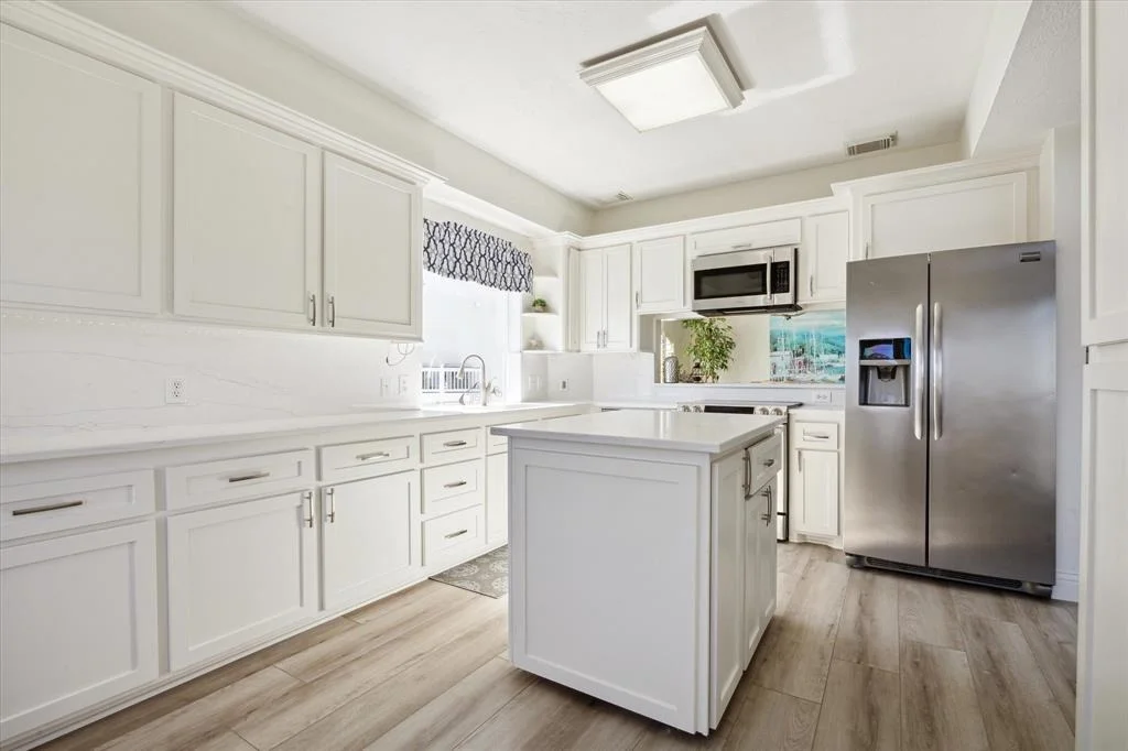 Photo of 210 Easterly
