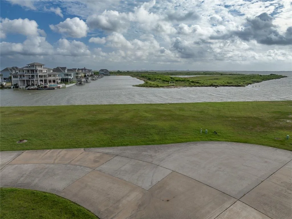 Photo of 53 Water Key