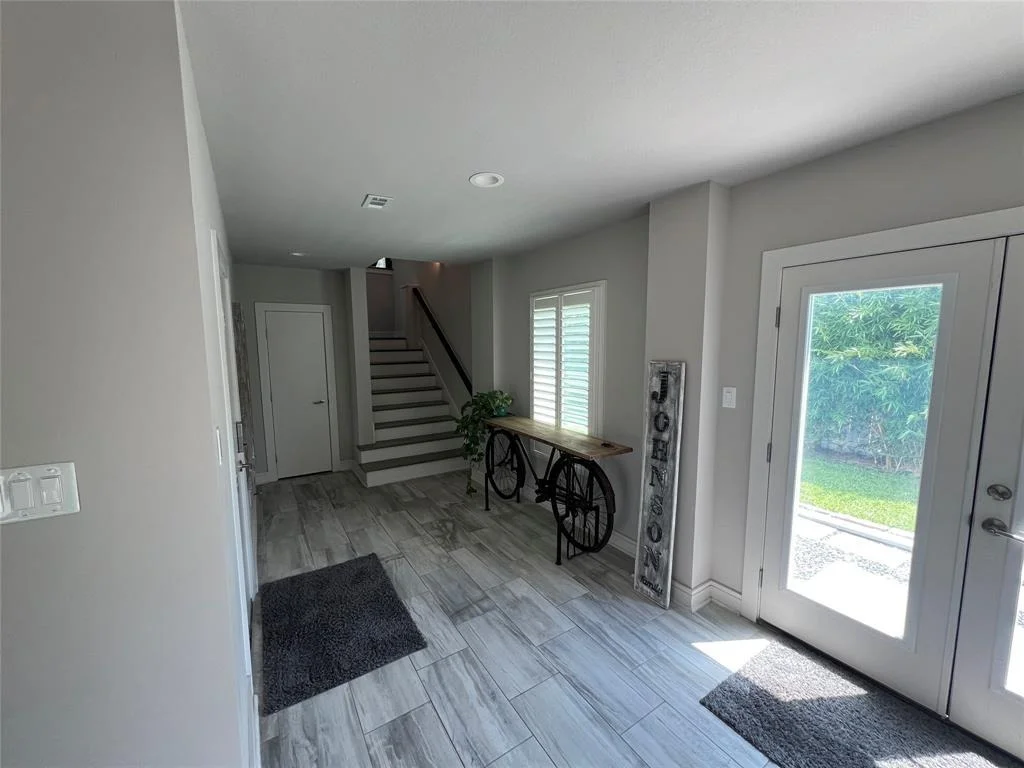Photo of 2182 Marina Way