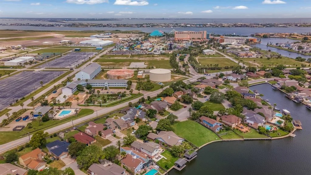 Photo of 22 Lakeview Drive