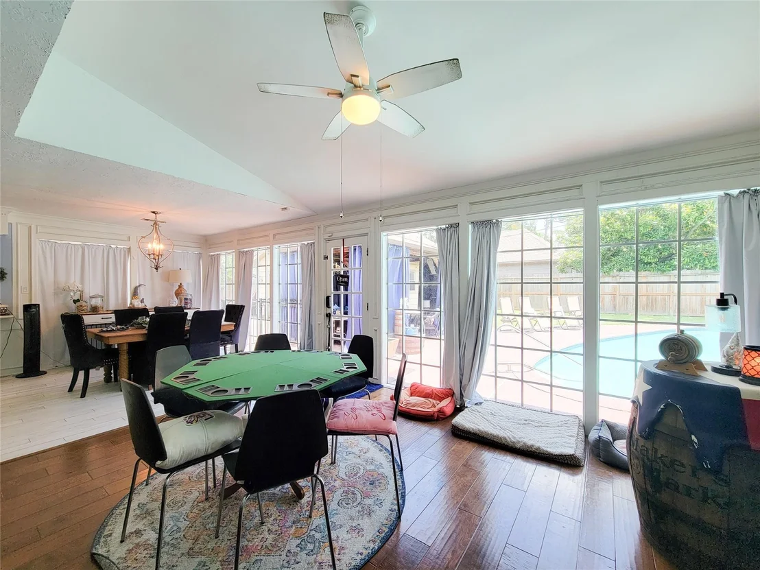 Photo of 6235 Rolling Water Drive
