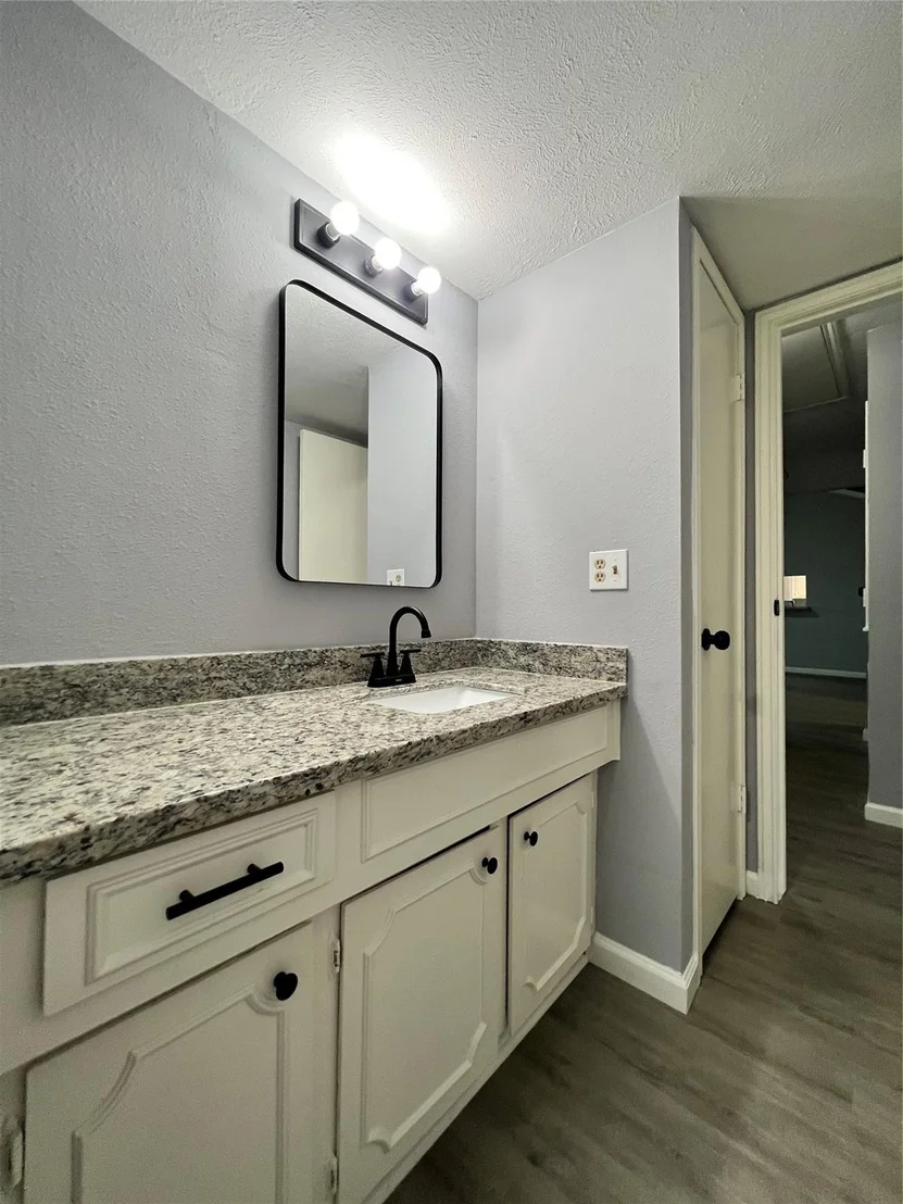 Photo of 7110 Ensworth Drive