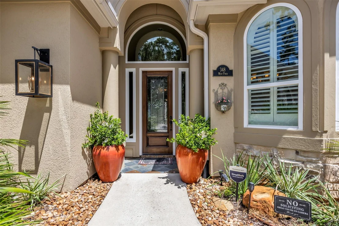 Photo of 348 W Pines Drive