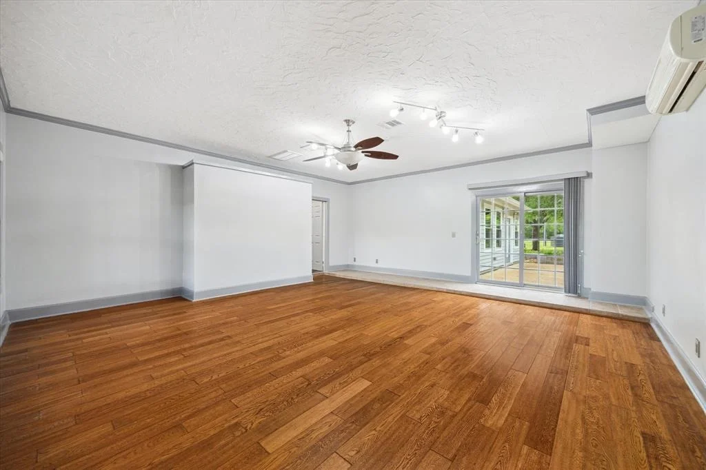 Photo of 5350 Skinner Lane