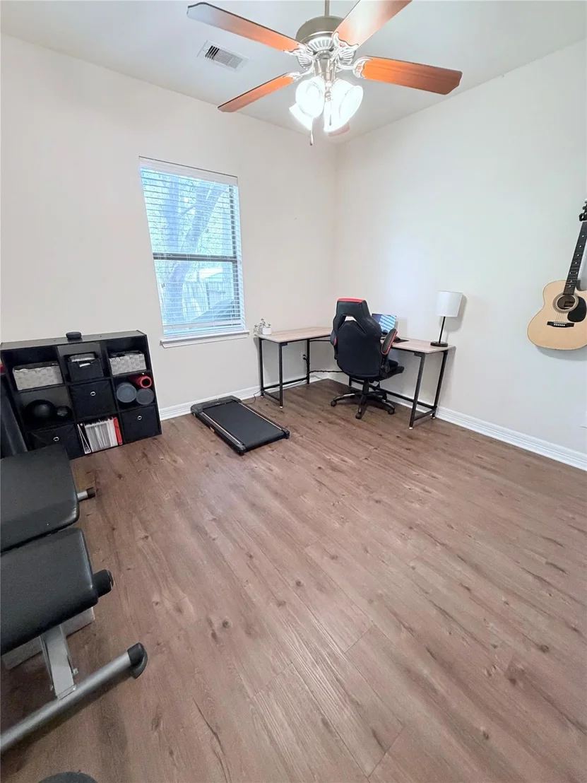 Photo of 1721 Round Oak Lane