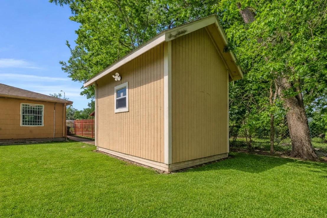 Photo of 3922 Simsbrook Drive