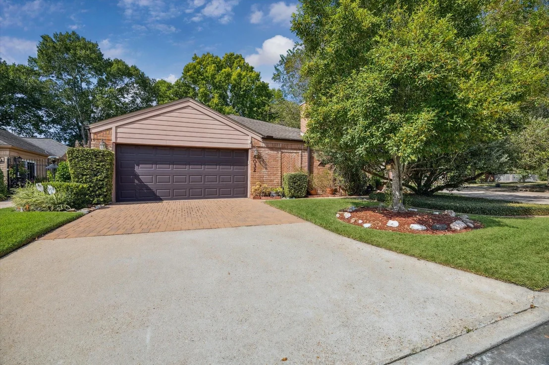 Photo of 4032 Heathersage Drive