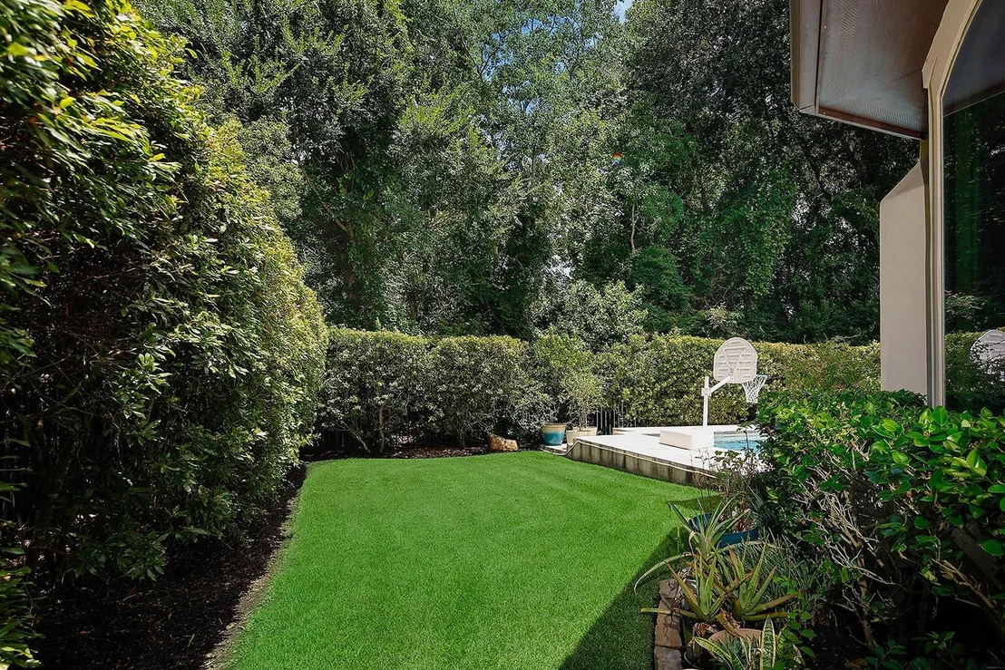 Photo of 11 Karsten Creek Court