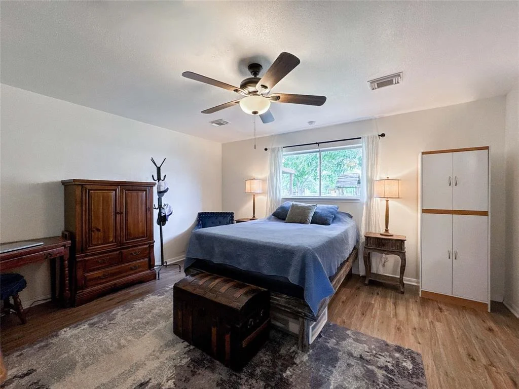 Photo of 6417 Scott Road