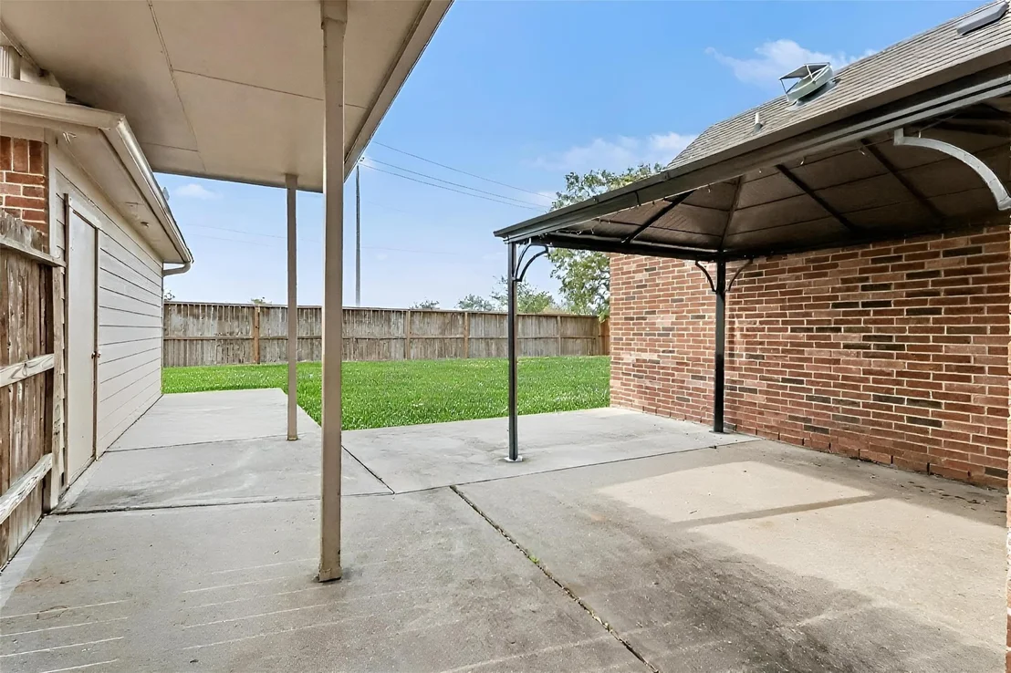Photo of 240 Kettering Lane