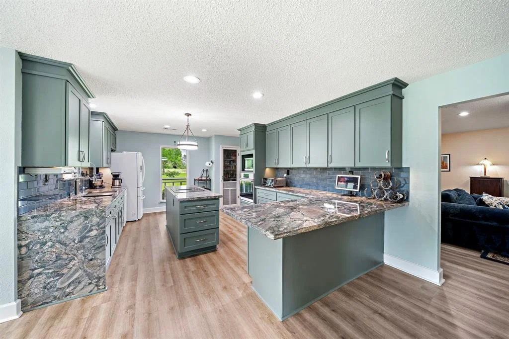 Photo of 927 County Road 423