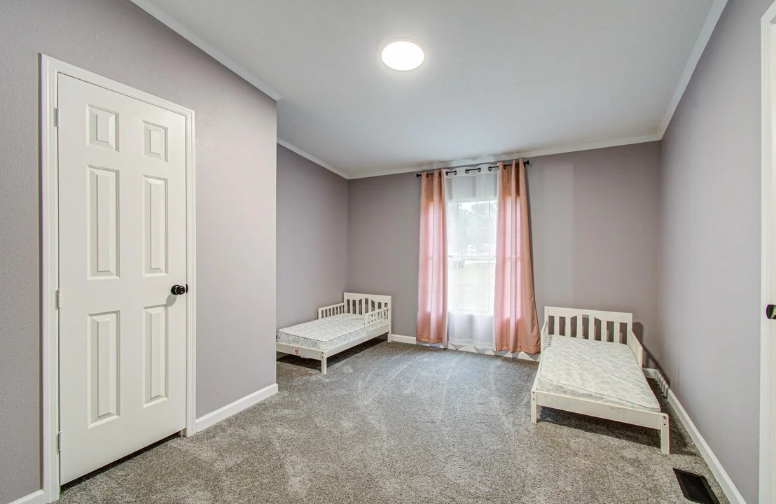 Photo of 272 Lone Pine Drive