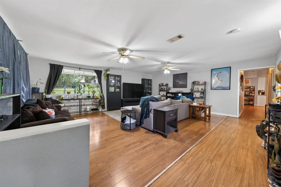 Photo of 15185 Travis Lane