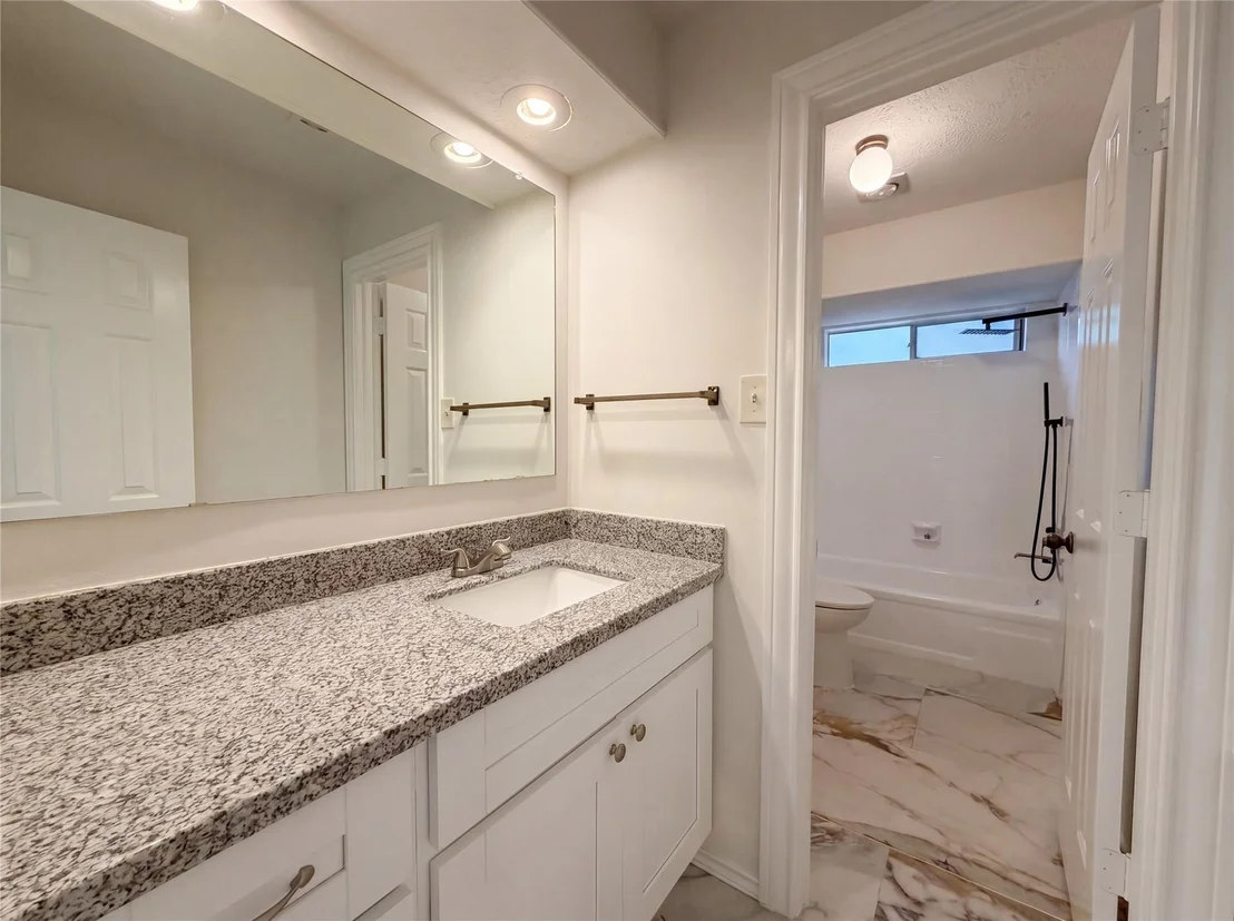 Photo of 6902 Fawncliff Drive