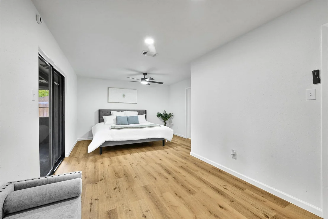Photo of 7223 Echo Pines Drive