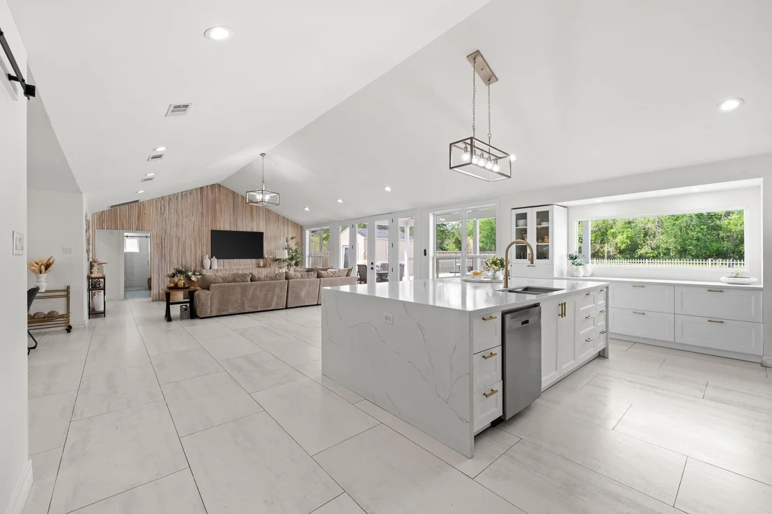 Photo of 8800 Brae Acres Road