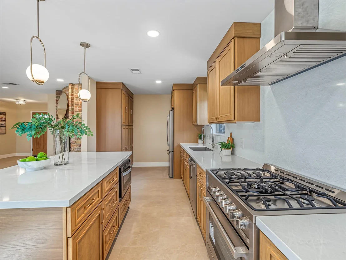 Photo of 2014 Elmgate Drive