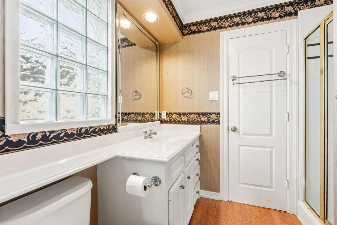 Photo of 106 Cove Point