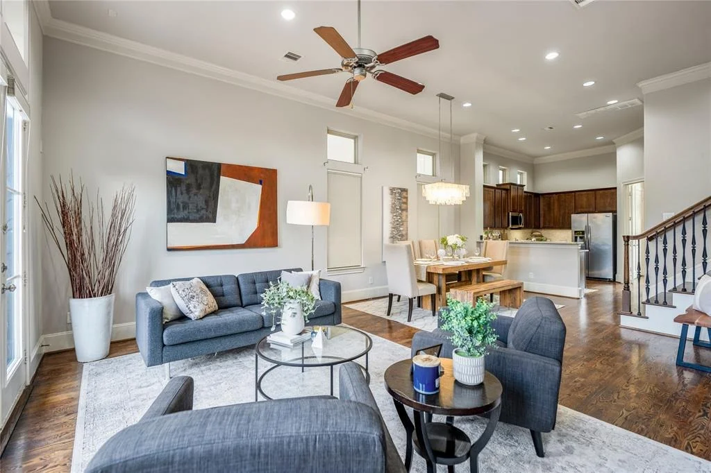 Photo of 10913 Upland Park