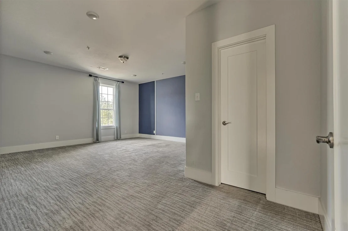 Photo of 2113 Solstice Boulevard