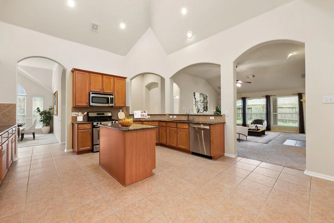 Photo of 2810 Firecrest