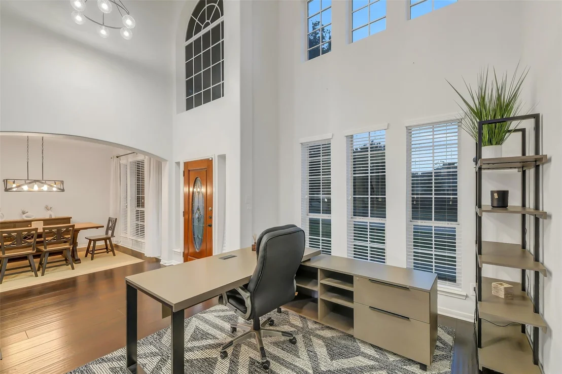 Photo of 30214 Vinebriar Drive