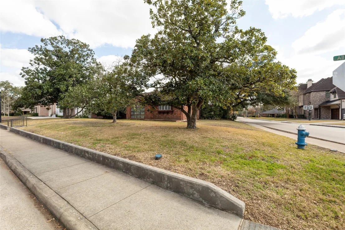 Photo of 3647 Aberdeen Way