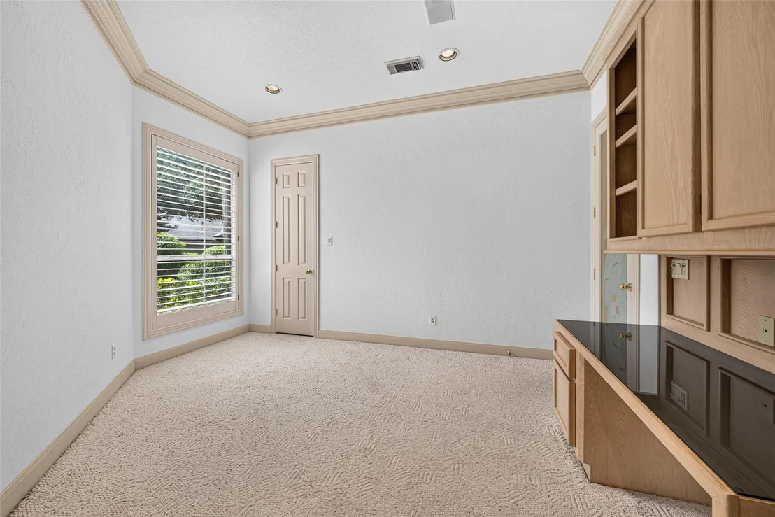 Photo of 2 W Terrace Drive
