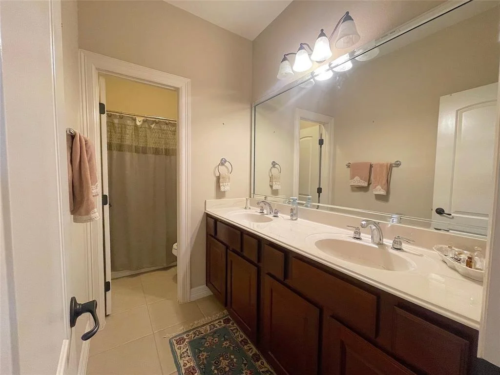 Photo of 1907 Rosenbaum Drive