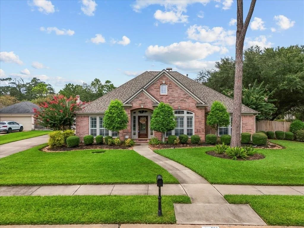 Photo of 911 Pine Breeze Drive