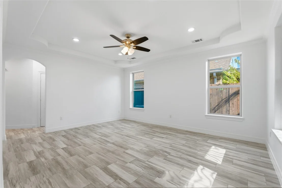 Photo of 701 Avenue N