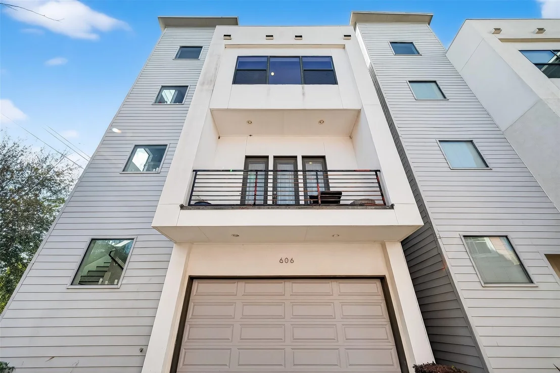 Photo of 606 Pacific Street