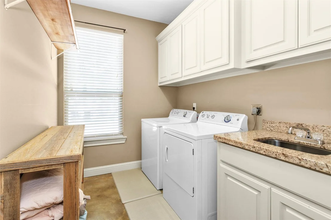 Photo of 11498 Oak Springs Drive