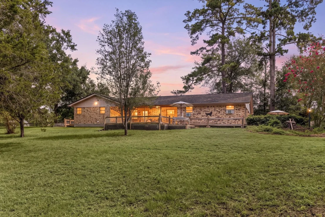 Photo of 301 Beverly Lane
