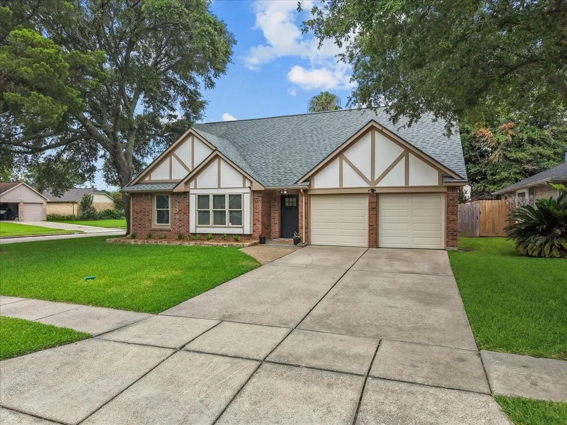 Photo of 423 Starborrough Drive