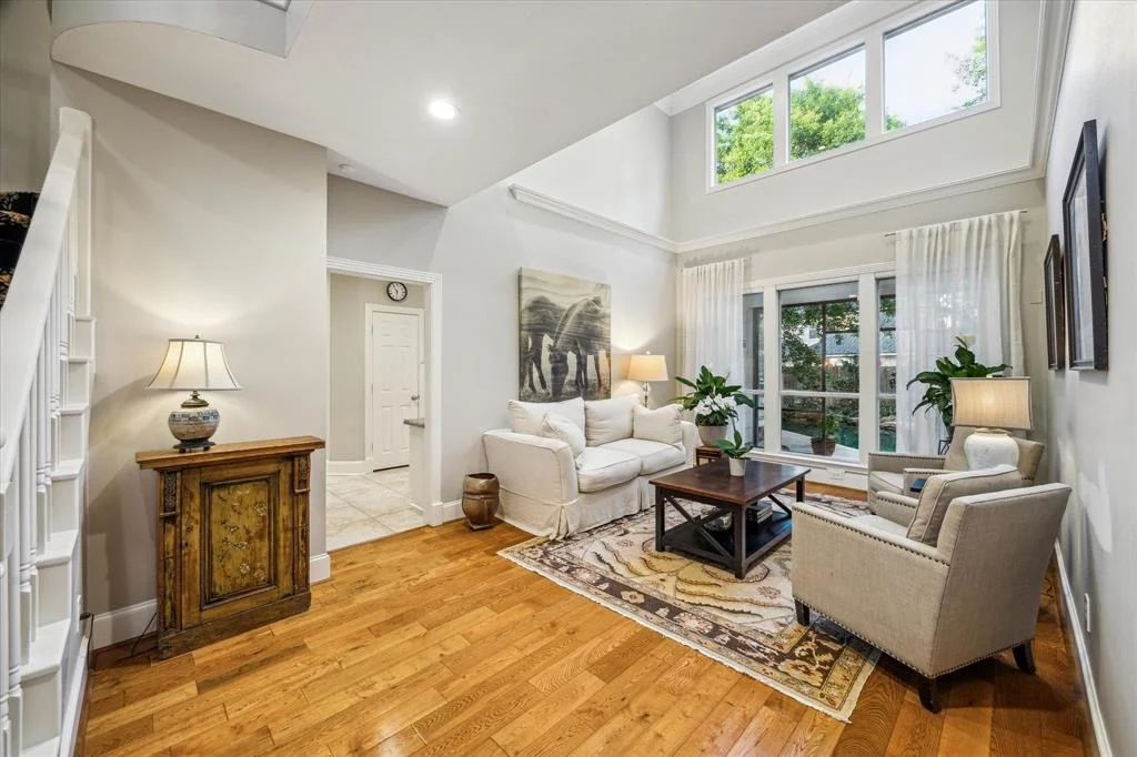 Photo of 6 Graceful Elm Court