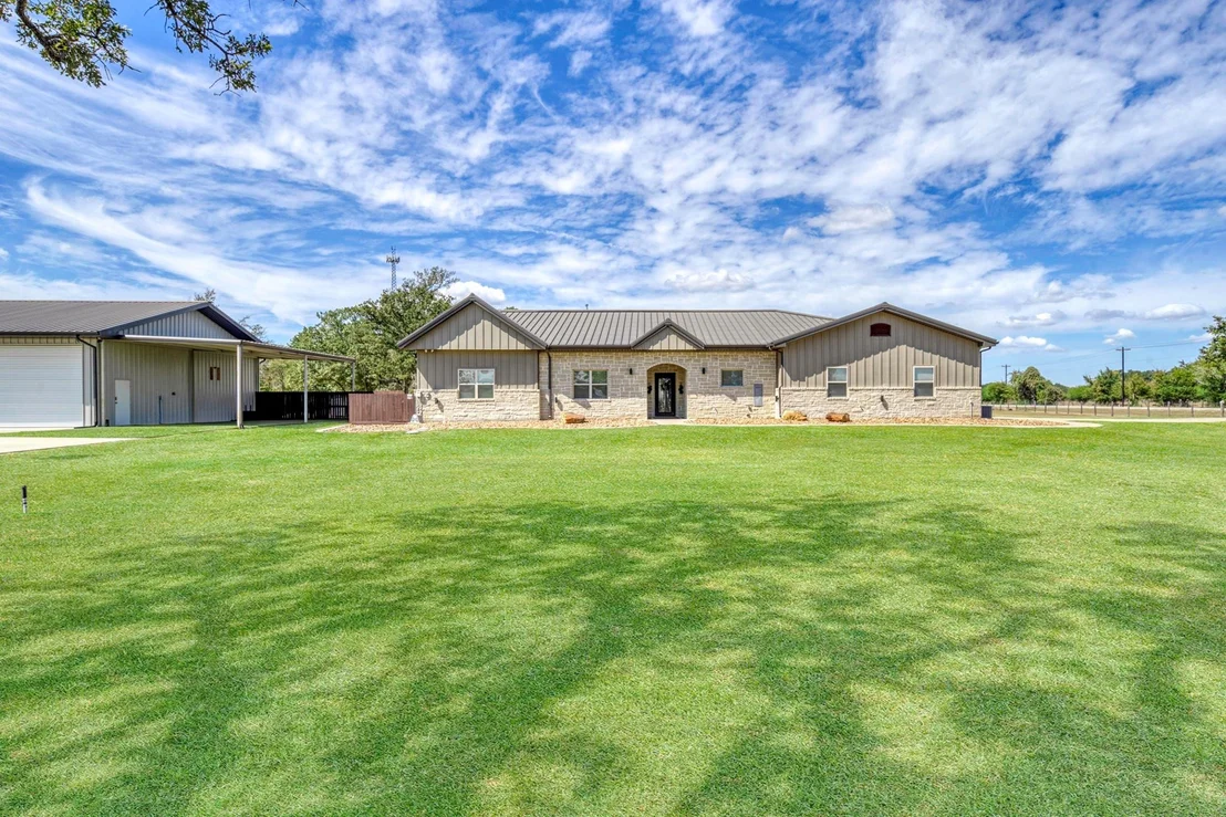 Photo of 5792 Andert Road