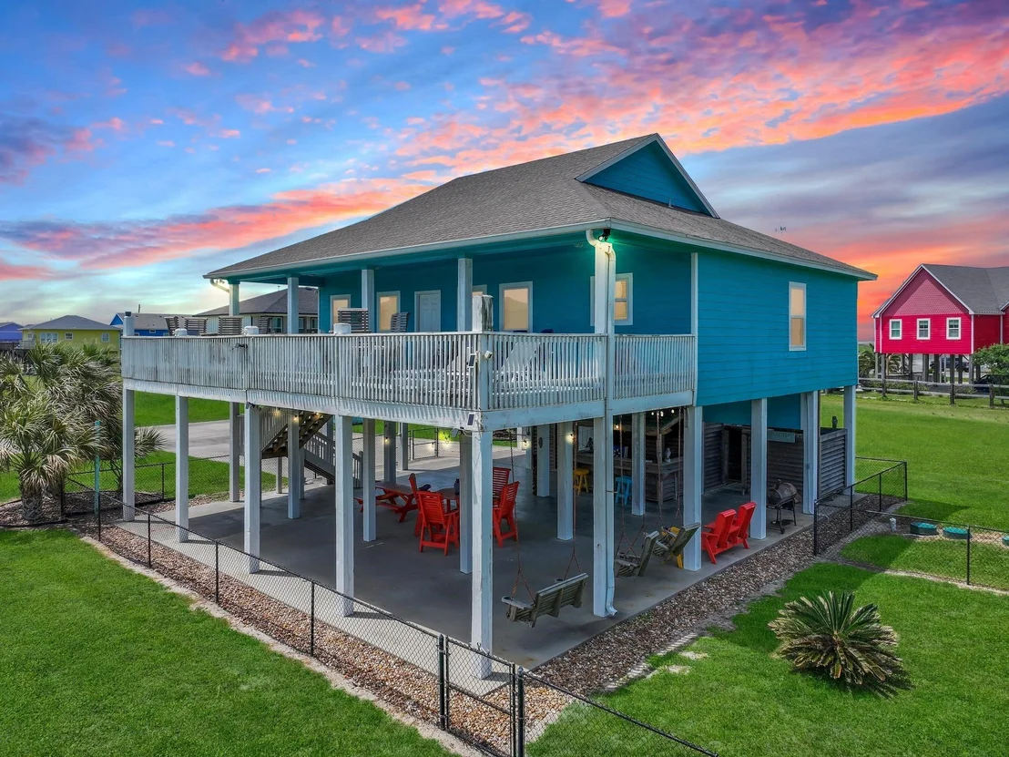 Photo of 962 Surfside Drive