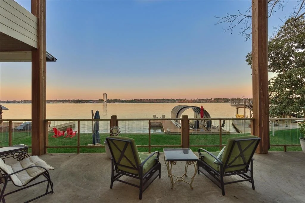 Photo of 925 Paradise Lane