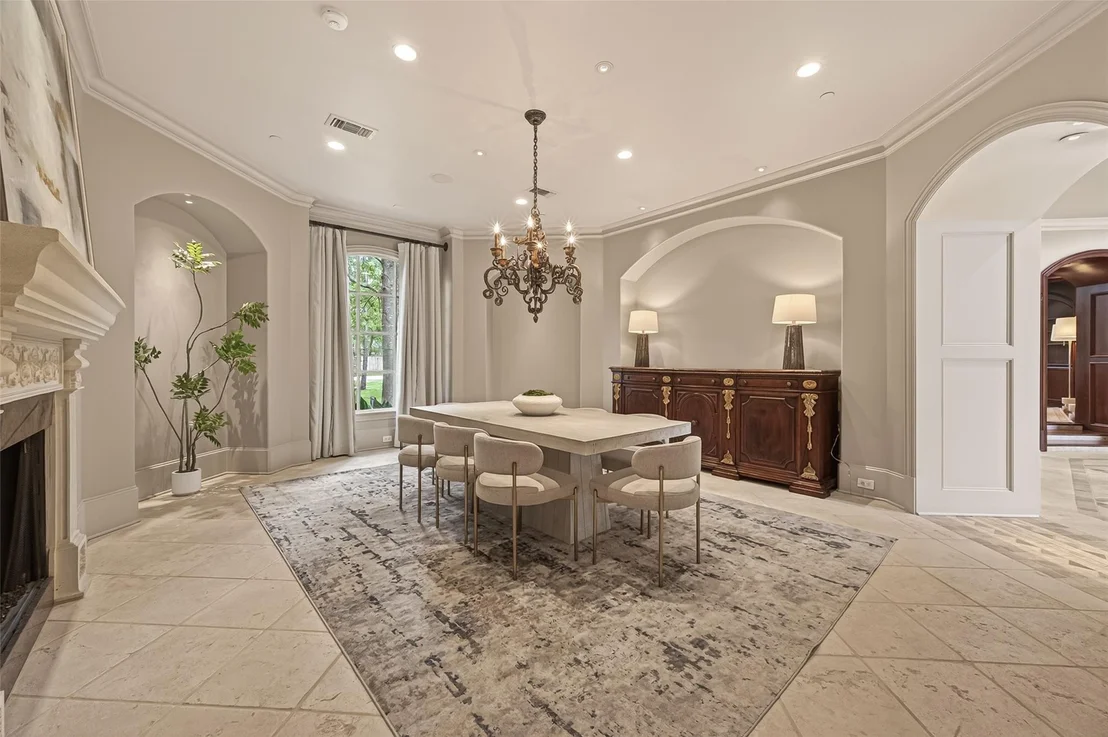 Photo of 835 Echo Lane