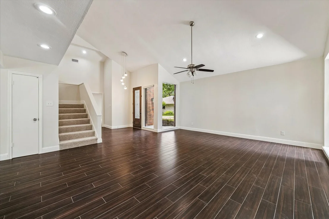 Photo of 1906 River Falls Drive