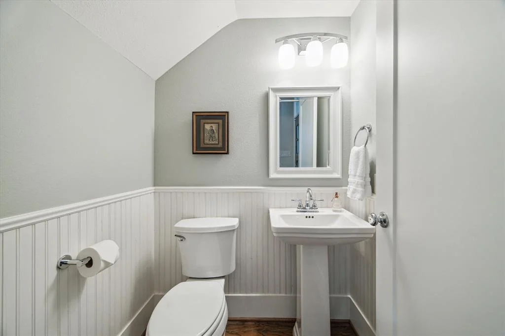 Photo of 1810 Chantilly Lane