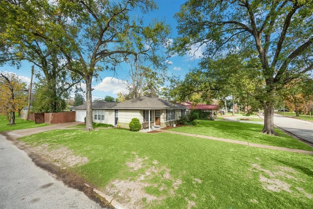 Photo of 2122 Althea Drive