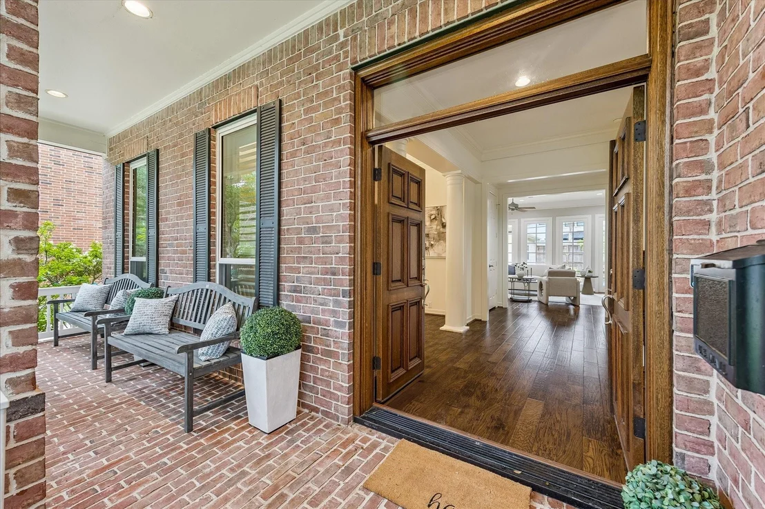 Photo of 1114 Colonial Street