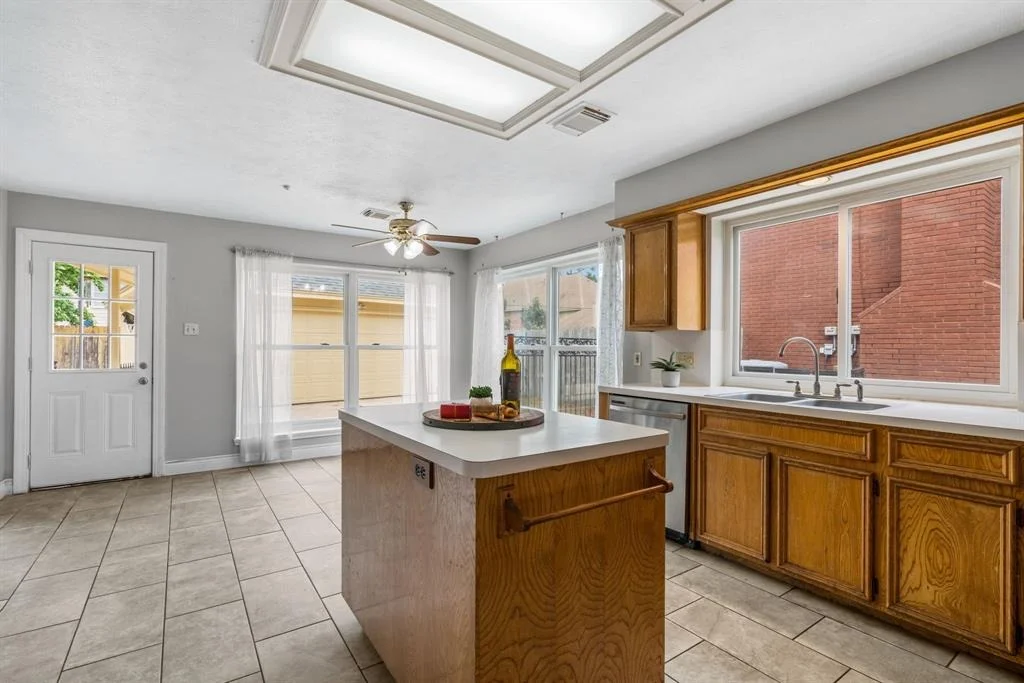 Photo of 5923 Silent Oaks Drive